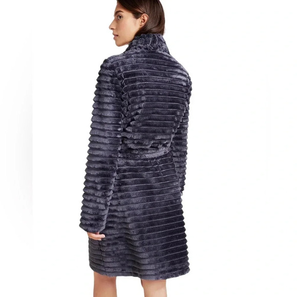 Anthropologie Mariposa Faux Fur Ribbed Wrap Belted Robe Dark Gray Size XS/S - Picture 2 of 11
